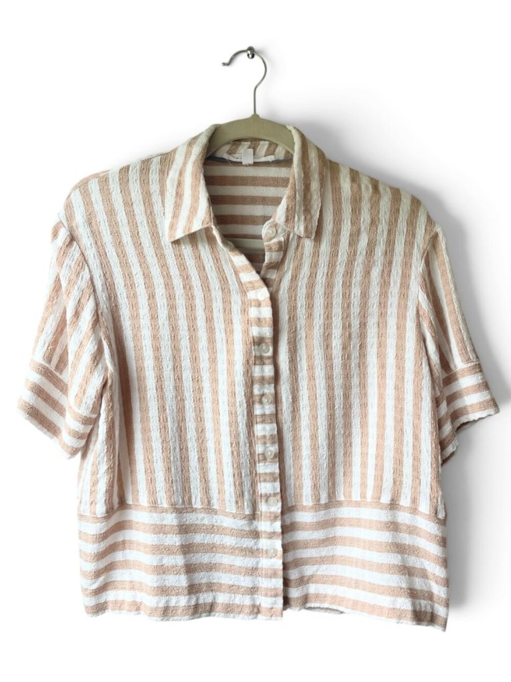 Striped Short-Sleeve Button-Up Shirt in Beige & White Size XS